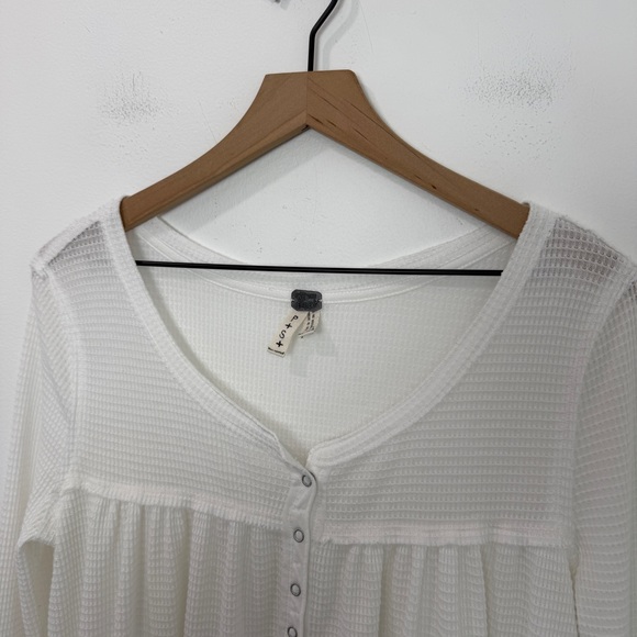 Free People We The Free Kai Henley In White Size Small - Picture 4 of 6